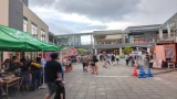 8/13日に行きました。途中雨が振ったけど賑わってたね